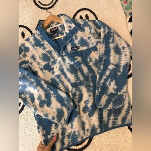 Patagonia Blue and White Fleece Pullover